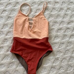 Convertible swim suit